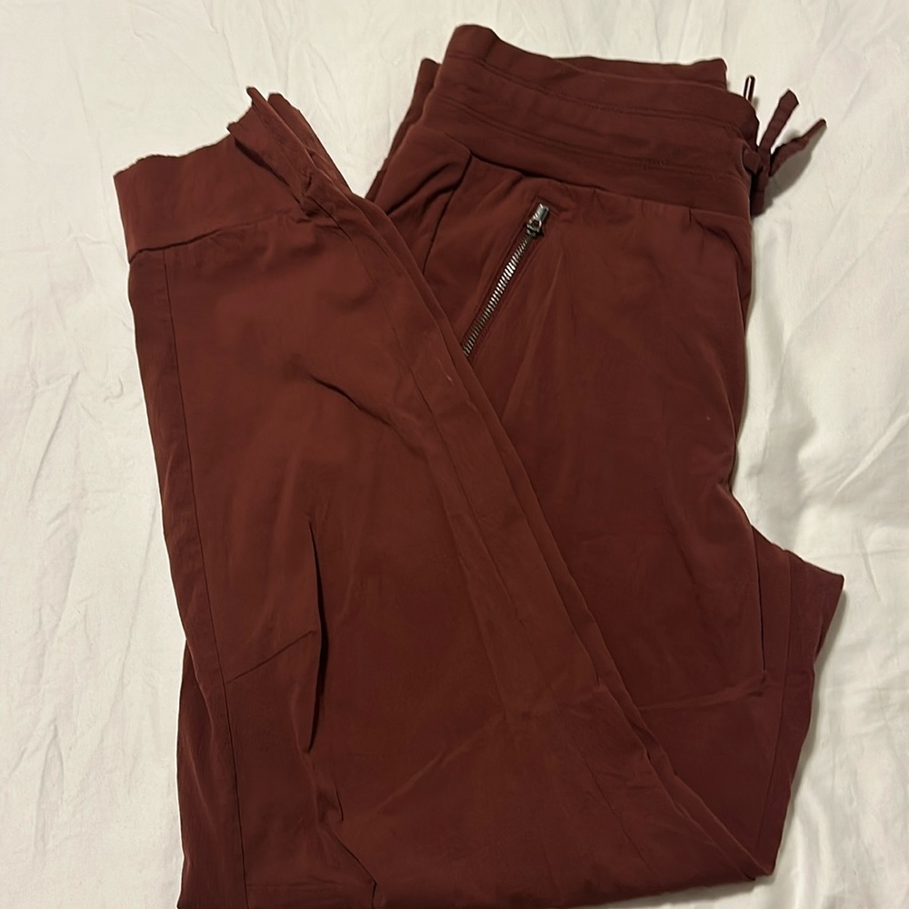 Athleta Trekkie North Jogger